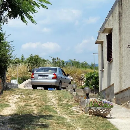 With Parking Space - 5600 شقة نوفي فينودولسكي