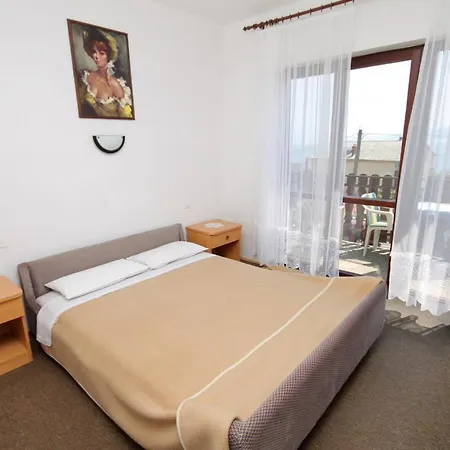 דירה With Parking Space - 5600 *