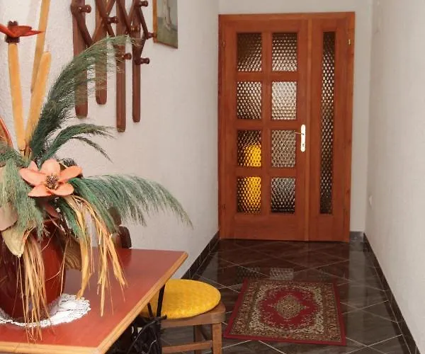 With Parking Space - 5600 דירה *